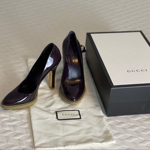 Authentic Gucci Leather pumps